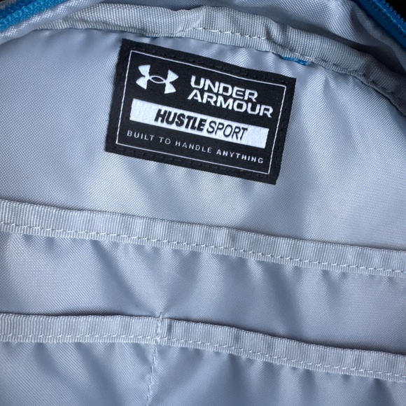 Backpack - Picture 4 of 4